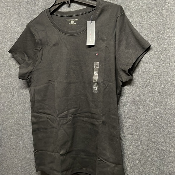 💥3/$15💥NWT-Tommy Hilfiger Women's Essential Favorite Crewneck Tee, Black - XXL - Picture 6 of 10
